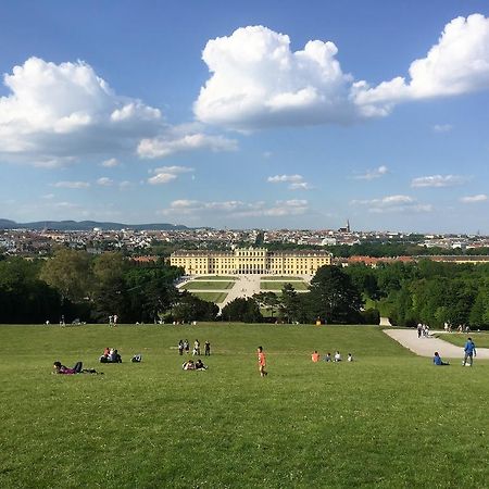 3 Rooms Sunny Apartments-Schoenbrunn, 100M2 With Balcony 维也纳 外观 照片