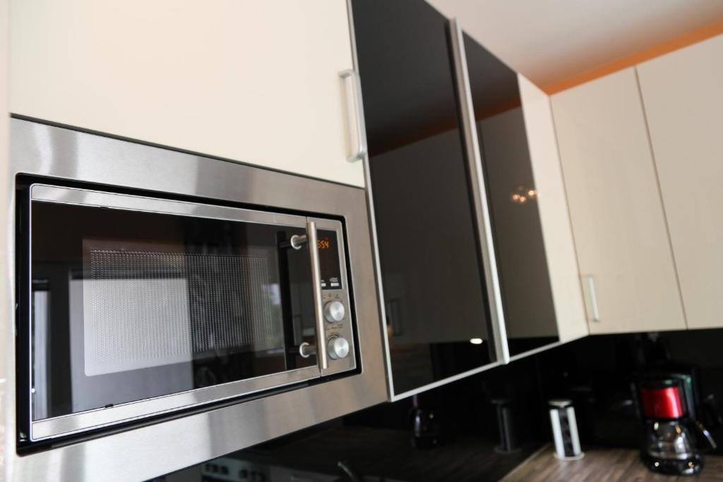 3 Rooms Sunny Apartments-Schoenbrunn, 100M2 With Balcony 维也纳 客房 照片
