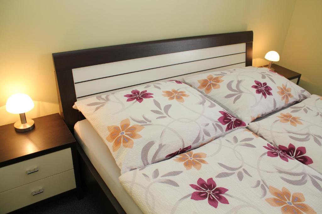 3 Rooms Sunny Apartments-Schoenbrunn, 100M2 With Balcony 维也纳 客房 照片