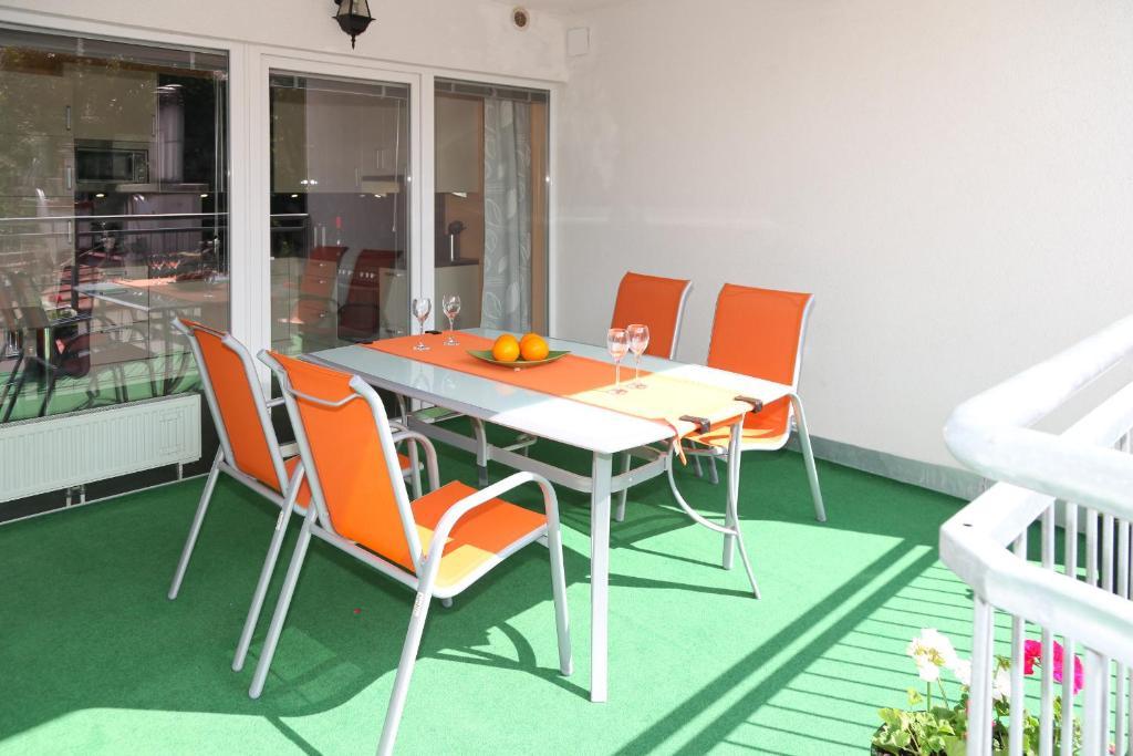 3 Rooms Sunny Apartments-Schoenbrunn, 100M2 With Balcony 维也纳 客房 照片